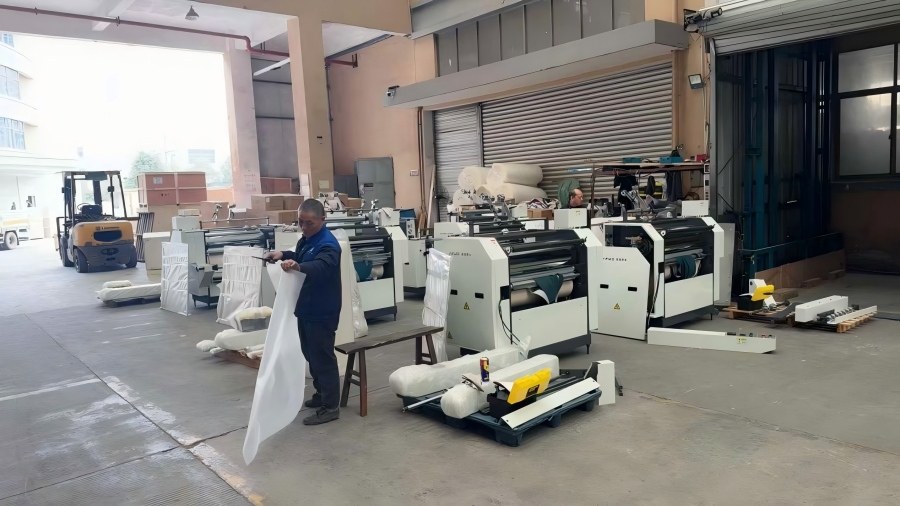 New Star YFMB-950B Split Semi-Auto Laminating Machines are being packed and prepared for shipment to Egypt!
