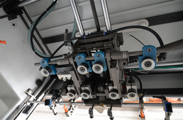 Automatic Die Cutting and Creasing Machine